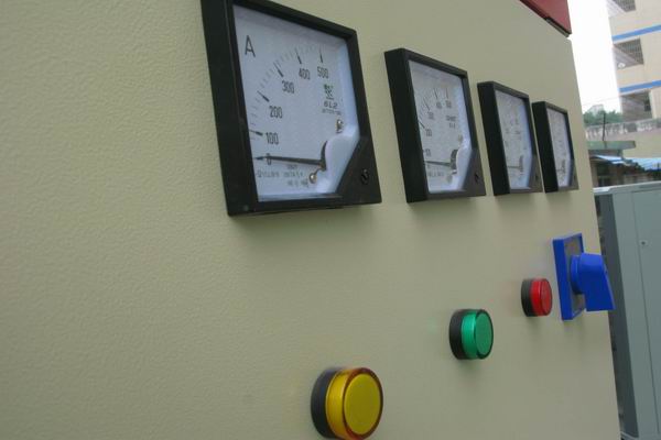 黄竹镇配电箱-3683讲讲配电箱的操作和检修步